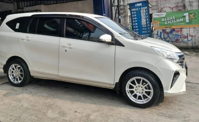 Ilustrasi mobil LCGC. [Instagram]